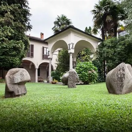 Lvg Collection - Il Chiostro Βερμπάνια