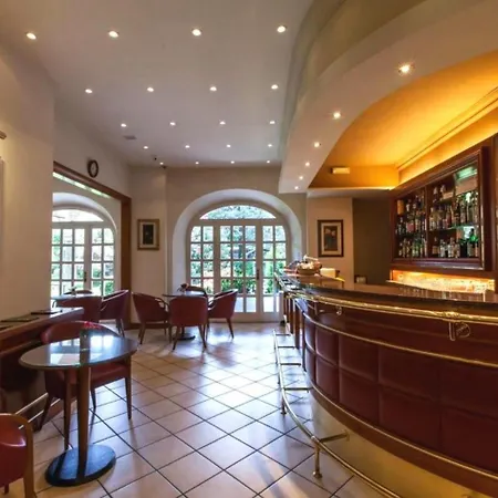 Lvg Collection - Il Chiostro 3*